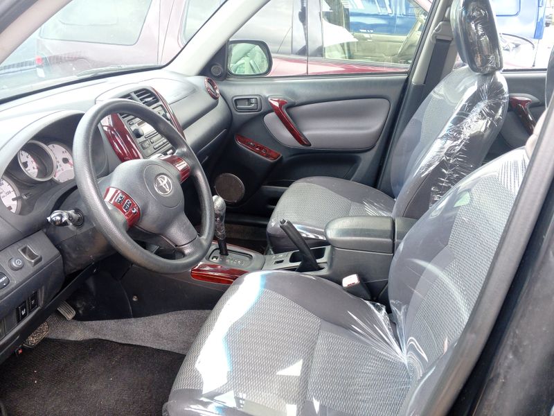 Thumbnail 6 of 2005 Toyota RAV4